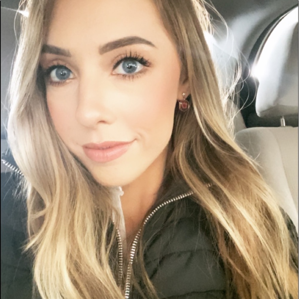 Meet your Posher, Genny